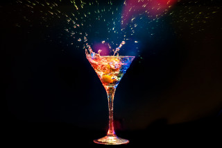 Colorful drink splash glass neon - brassaï free wallpaper