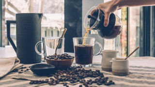 Coffee pouring glass cup beans - coffee free wallpaper