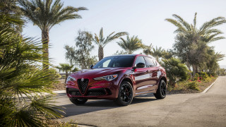 Red alfa suv beach palm - renaissance free wallpaper