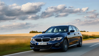 Blue bmw driving cloudy sky - constant permeke free wallpaper