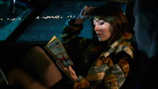 Woman reading car man behind - behind her free wallpaper