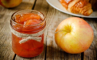Apple jam croissants food photography - free holidays wallpaper