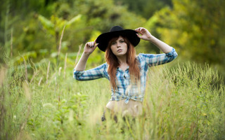 Woman hat field bush portrait 2 - free forest wallpaper