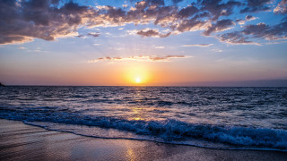 Sunset ocean boat clouds sky - small free wallpaper