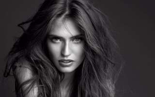Woman longhair blackwhite fashion portrait - blue eye free wallpaper