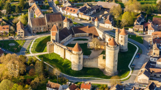Castle urban tiltshift aerial park - aerial free wallpaper