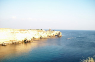 Boat cliff beach hurufiyya matte - a boat free wallpaper for desktop