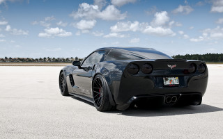 Black sports car concrete lot - concrete free wallpaper for desktop