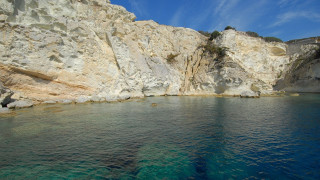 Exekias beach ocean rocky cliff - exekia free wallpaper