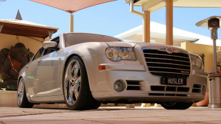 Silver car building bench tilt - a silver car free wallpaper