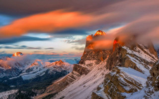Mountain range clouds sunset autumn - mystical color free wallpaper
