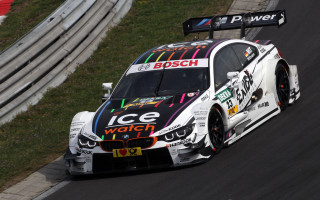 Kitsch movement mosaic car race - side and a number free wallpaper