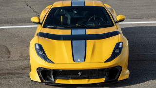 Yellow sports car black stripe 9 - a black stripe free wallpaper
