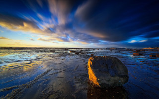 Rock beach sunset cloudy sky 3 - dave allsop free wallpaper