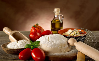 Table bowl cheese tomatoes oliveoil - rolling free wallpaper