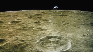 Moon surface view crescent earth - alberto burri free wallpaper
