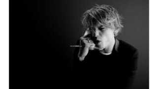 Young boy hand mouth camera - young free wallpaper