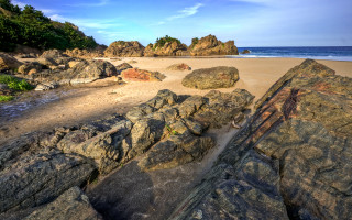 Beach rocks water blue sky 6 - rock and water free wallpaper