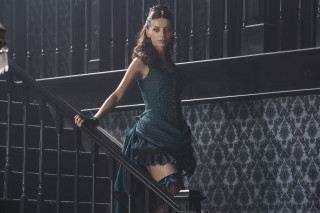 Woman dress staircase posing picture - araceli gilbert free wallpaper