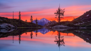 Mountain lake reflection sunset city - sunset free wallpaper