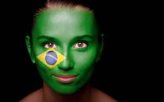 Brazil flag green face paint - her cheek free wallpaper