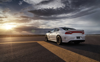 White car cloudy sky sunset - ultra wide angle free wallpaper