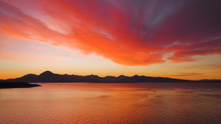 Sunset water mountains clouds sky - a red sky free wallpaper