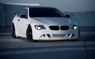 White car parking lot night 4 - rim free wallpaper