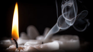 Candle smoke black background white - a candle free wallpaper