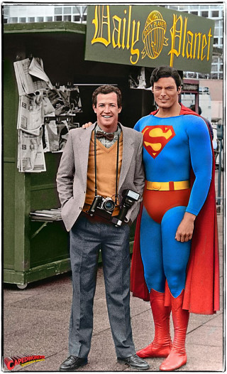Superman costume man suit sign - two man free wallpaper