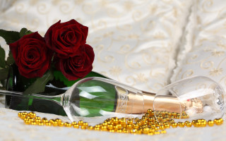 Champagne roses beads bracelet romantic - two rose free wallpaper