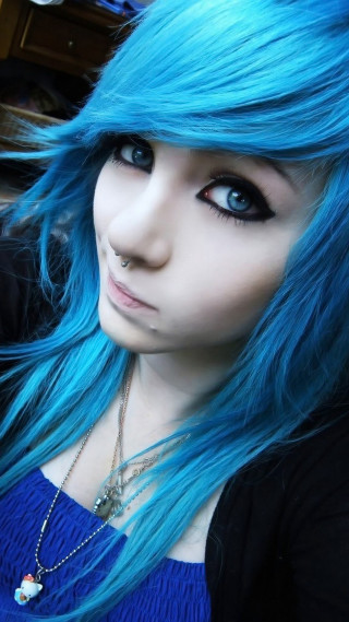 Blue hair woman nose piercings - blue shirt free wallpaper