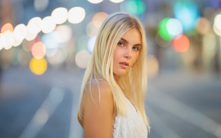 Blonde woman night street corner 2 - a street corner free wallpaper