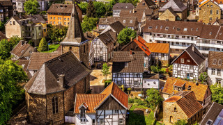 Heidelberg medieval brick cityscape tiltshift - a few building free wallpaper