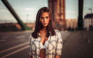 Eszter mattioni plaid shirt city - overhead free wallpaper