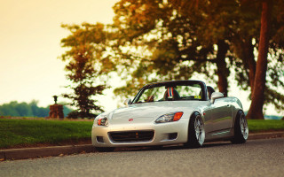 White sports car tiltshift dreamy - dreamy free wallpaper
