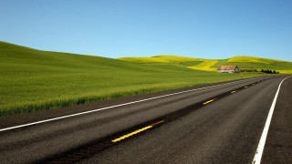 Road house greenfield blue sky - edward hopper free wallpaper