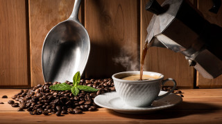 Coffee pour coffee beans wooden - a wooden table free wallpaper