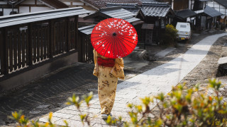 Woman umbrella japanese kimono city - japan free wallpaper