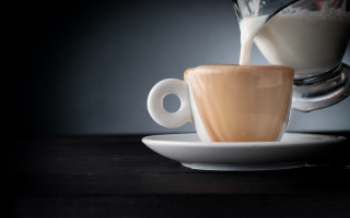 Coffee pour on saucer spoon - a spoon free wallpaper