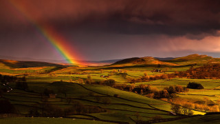 Rainbow valley mountains dusk city - a dark cloud free wallpaper