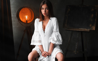 Woman white dress portrait candle - studio portrait free wallpaper