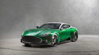 Green sports car gray room - a green sports car free wallpaper