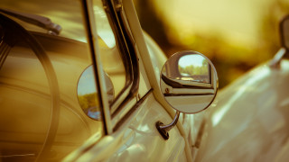 Car side mirror reflection door - an ultrafine free wallpaper for desktop
