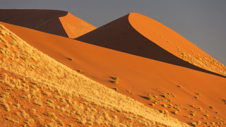 Desert sand dunes autumn campfire - a desert free wallpaper