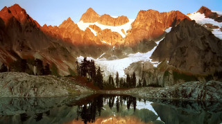 Mountain lake reflection sky city - a reflection of the sky free wallpaper