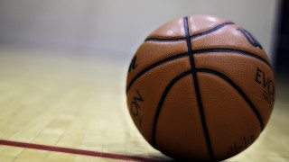 Basketball court red line white - deep free wallpaper