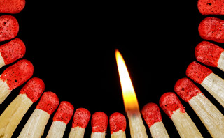 Matches lit fire blood red - free new year wallpaper for desktop