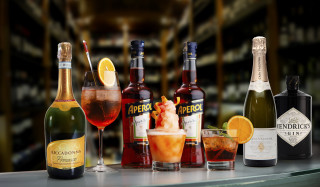 Bar alcohol wine liquor glass - a group of bottles free wallpaper