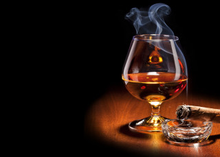 Wine cigarette smoke stilllife black - a wooden table free wallpaper